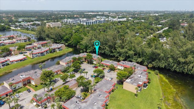 473 Lake Frances Drive, West Palm Beach, FL 33411