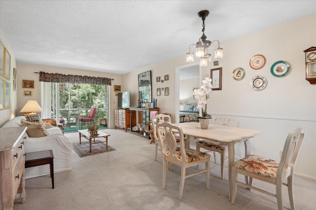 473 Lake Frances Drive, West Palm Beach, FL 33411