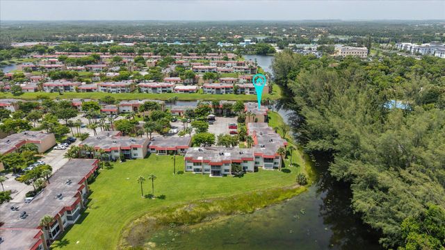 473 Lake Frances Drive, West Palm Beach, FL 33411