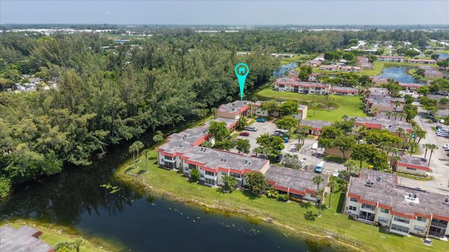 473 Lake Frances Drive, West Palm Beach, FL 33411