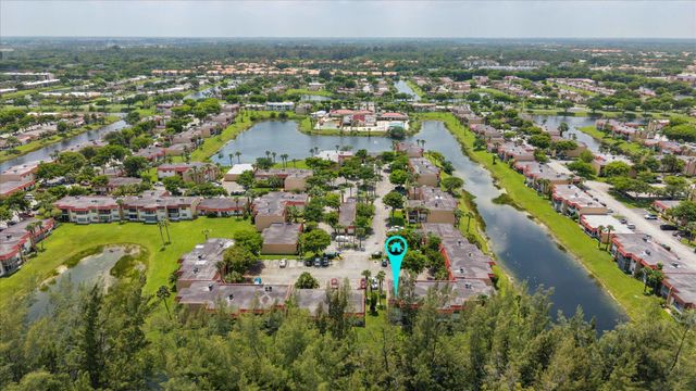473 Lake Frances Drive, West Palm Beach, FL 33411