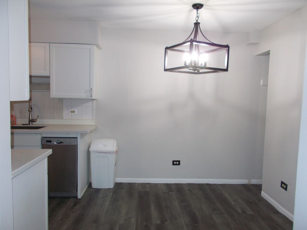 10430 Ridgeland Avenue 12, Chicago Ridge, IL 60415 — photo 3