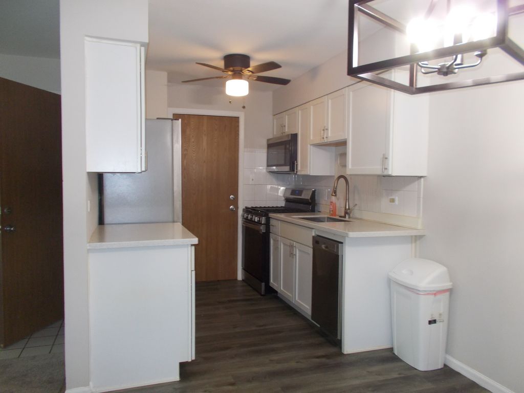 10430 Ridgeland Avenue 12, Chicago Ridge, IL 60415 — photo 5