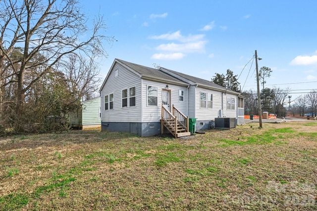 9501 Misenheimer Road, Charlotte, NC 28215