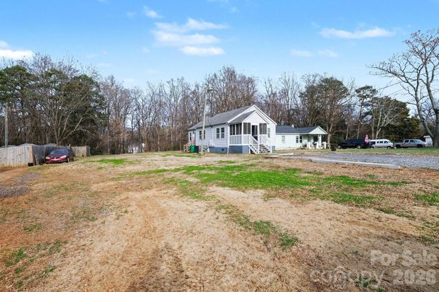 9501 Misenheimer Road, Charlotte, NC 28215