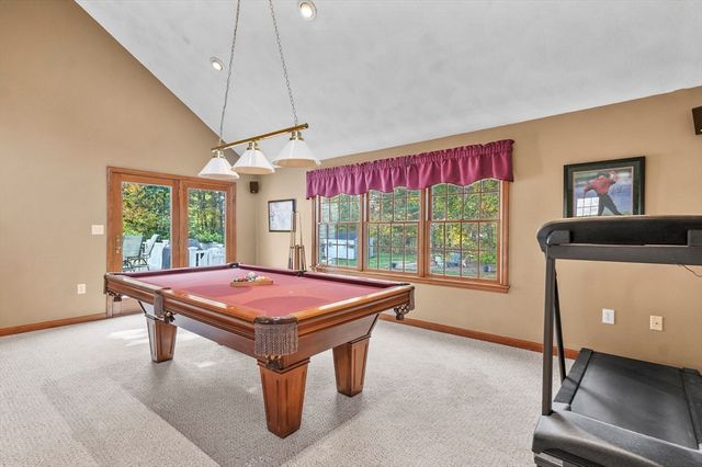 4 Dove Lane, Billerica, MA 01862