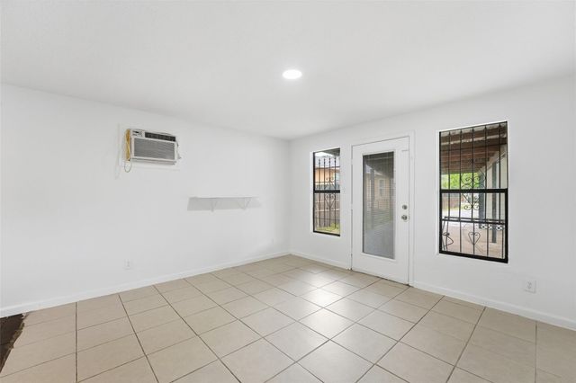 2914 Folger Street, Houston, TX 77093