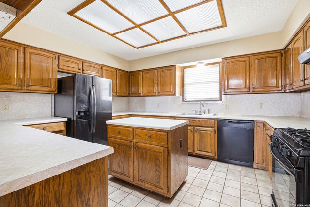 13915 Dusty Fields, Schertz, TX 78154