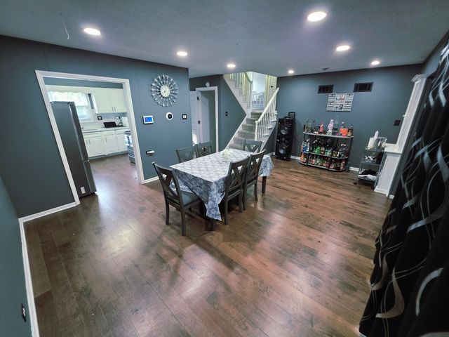 2205 Downey Road, Homewood, IL 60430