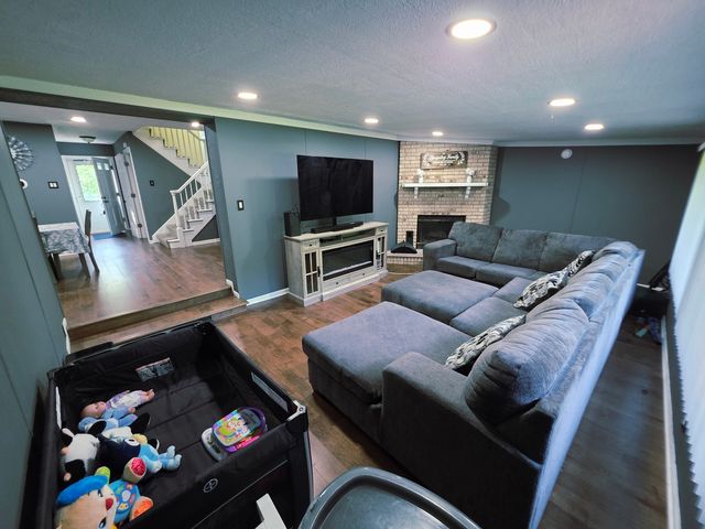 2205 Downey Road, Homewood, IL 60430