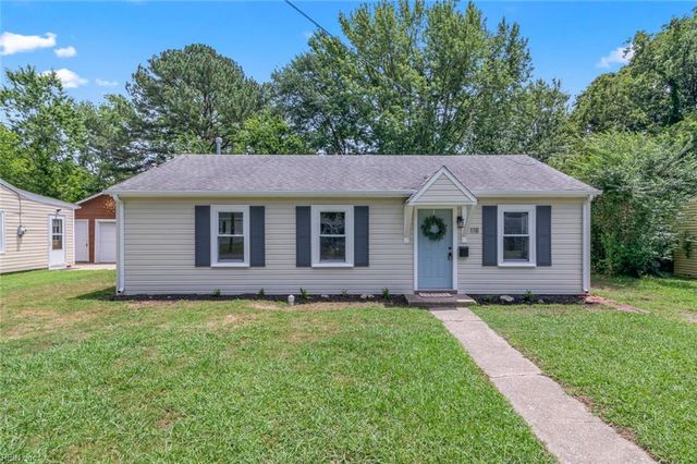 118 Peachtree LN, Hampton, VA 23669