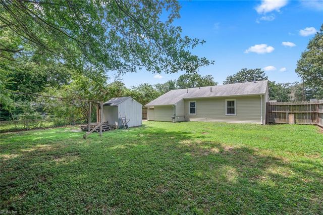 118 Peachtree LN, Hampton, VA 23669