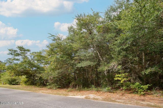 115 NW 4th Street, Oak Island, NC 28465