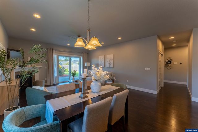 2667 NE Sonora Dr, Albany, OR 97321