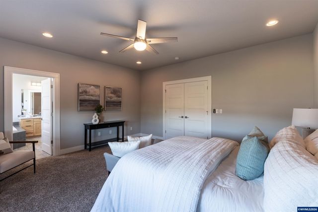 2667 NE Sonora Dr, Albany, OR 97321