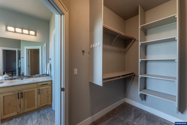 2667 NE Sonora Dr, Albany, OR 97321