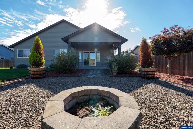 2667 NE Sonora Dr, Albany, OR 97321