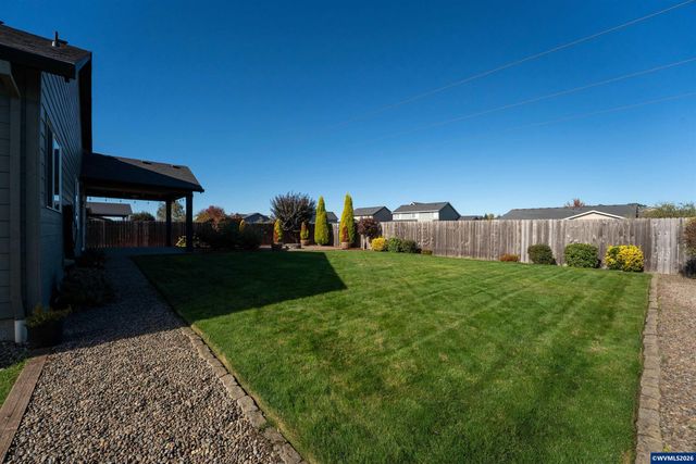 2667 NE Sonora Dr, Albany, OR 97321