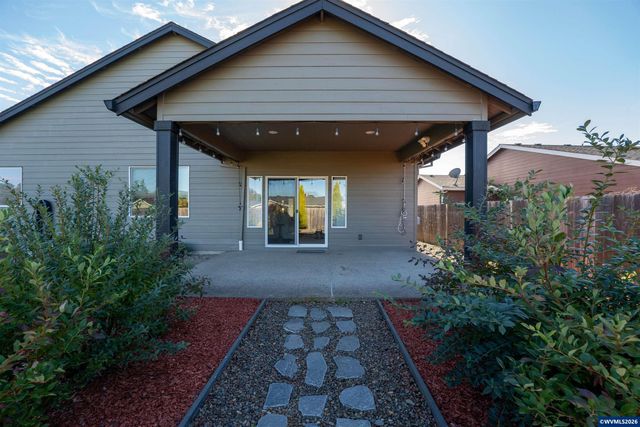 2667 NE Sonora Dr, Albany, OR 97321
