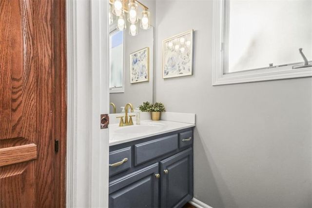 2035 NE Waterfield Place, Blue Springs, MO 64014