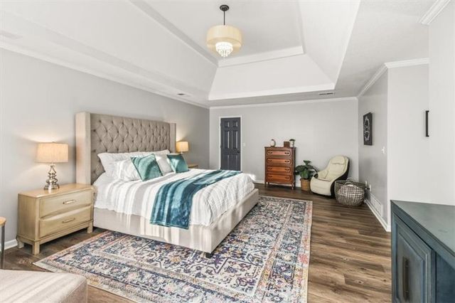 2035 NE Waterfield Place, Blue Springs, MO 64014