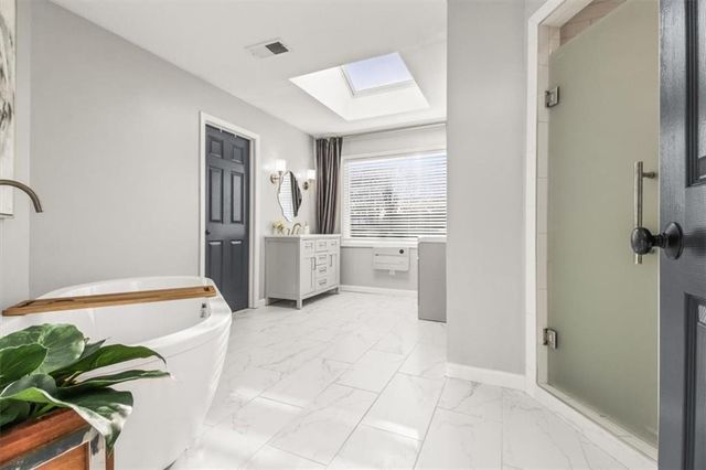 2035 NE Waterfield Place, Blue Springs, MO 64014