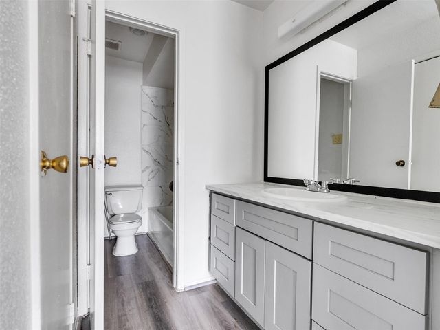 12658 Ashford Meadow Drive B, Houston, TX 77082