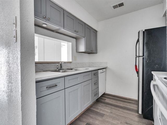 12658 Ashford Meadow Drive B, Houston, TX 77082