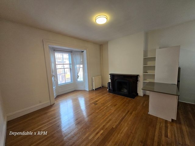 86 Charles St 5, Boston, MA 02114