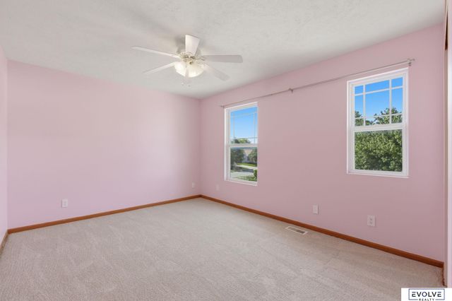 19814 Sycamore Drive, Gretna, NE 68028