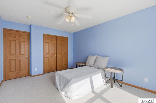 19814 Sycamore Drive, Gretna, NE 68028