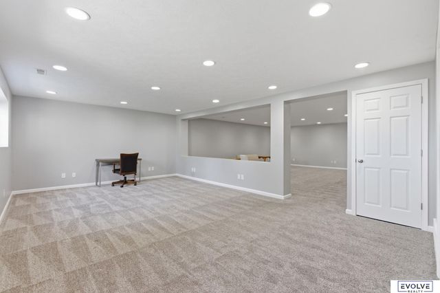 19814 Sycamore Drive, Gretna, NE 68028