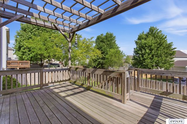 19814 Sycamore Drive, Gretna, NE 68028