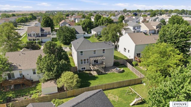 19814 Sycamore Drive, Gretna, NE 68028
