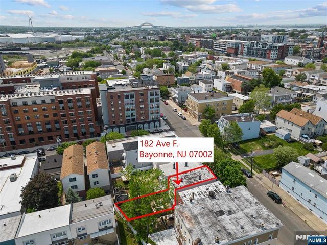 182 Avenue F, Bayonne, NJ 07002