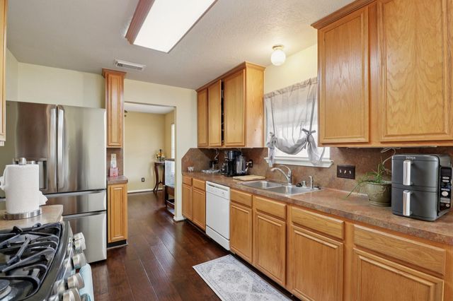 4907 Brower Crest Drive, Pasadena, TX 77504