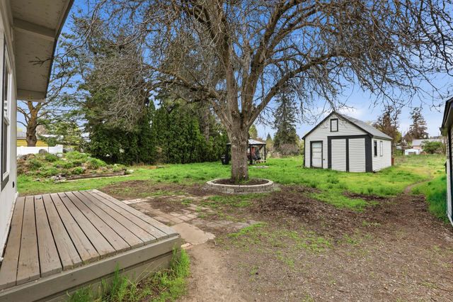 11822 E 6th Ave, Spokane Valley, WA 99206