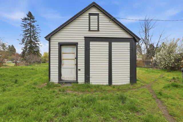 11822 E 6th Ave, Spokane Valley, WA 99206