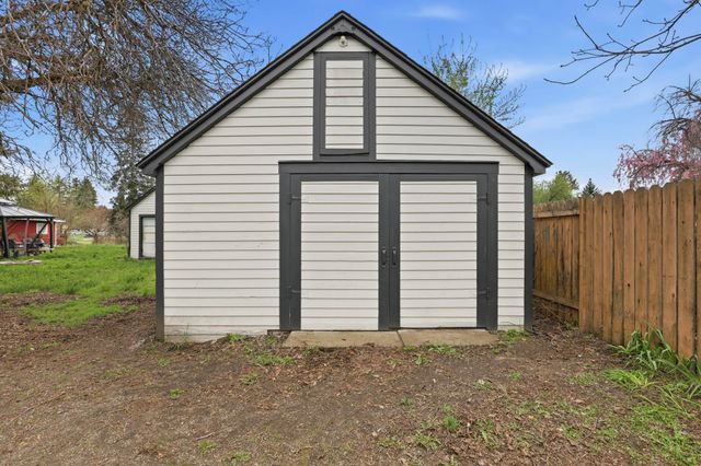 11822 E 6th Ave, Spokane Valley, WA 99206