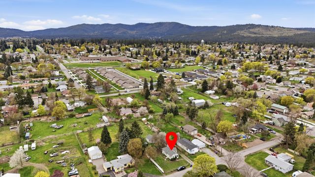 11822 E 6th Ave, Spokane Valley, WA 99206