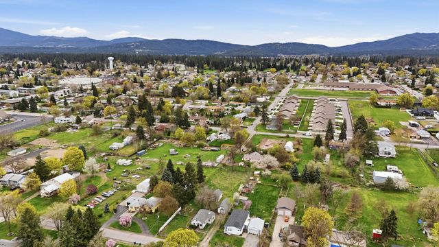 11822 E 6th Ave, Spokane Valley, WA 99206