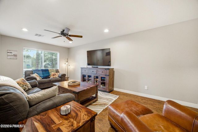 80 N ASPEN Drive, Show Low, AZ 85901