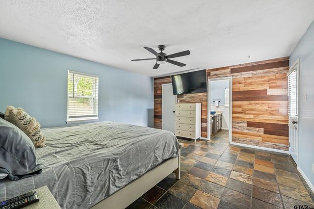 14553 Stone Creek Dr, Tyler, TX 75709