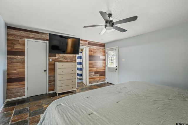 14553 Stone Creek Dr, Tyler, TX 75709