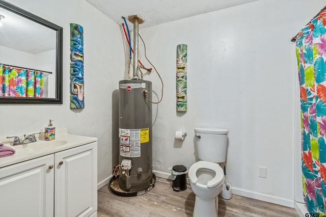 14553 Stone Creek Dr, Tyler, TX 75709