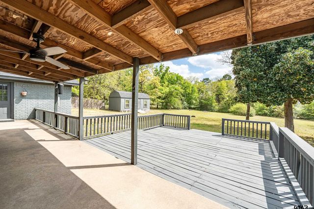 14553 Stone Creek Dr, Tyler, TX 75709