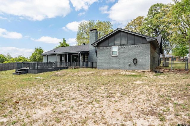 14553 Stone Creek Dr, Tyler, TX 75709