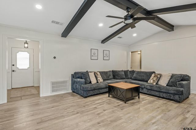 14553 Stone Creek Dr, Tyler, TX 75709