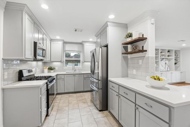 4429 Tonawanda Drive, Houston, TX 77035