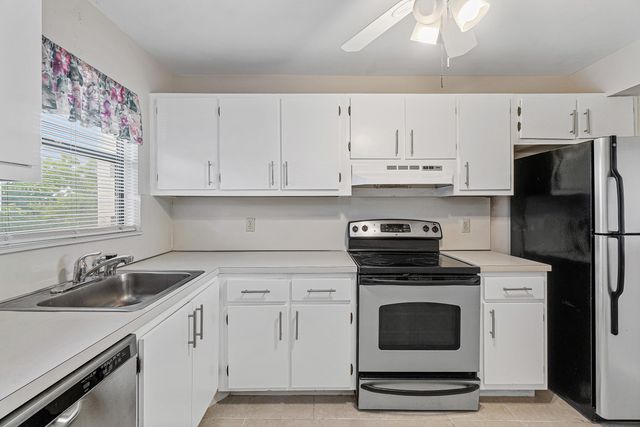 4640 LUCERNE LAKES Boulevard W 303, Lake Worth, FL 33467